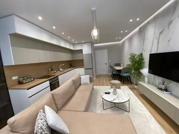 Tirane, shitet apartament 2+1+Ballkon Kati 4, 112 m² 224.000 € (KODRA E DIELLIT)