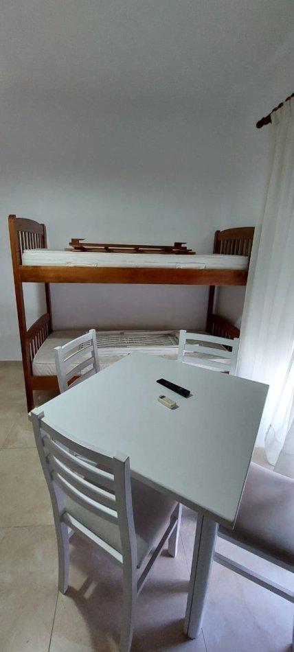 Durres, jepet me qera apartament 1+1+Ballkon Kati 1, 350 € (Plazh)