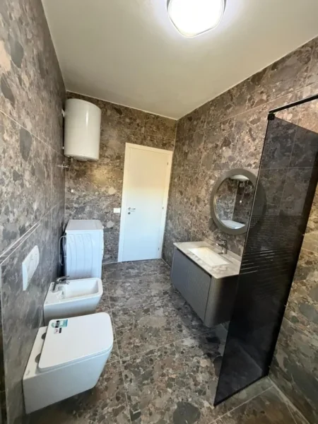 Durres, shitet 2+1+Ballkon , 148.000 € 