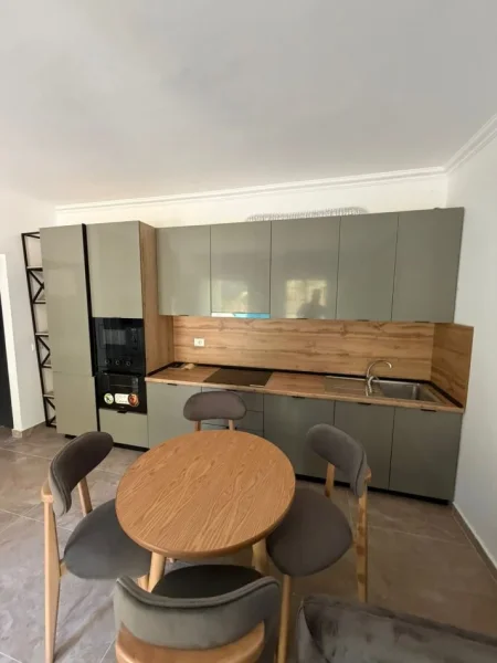 Durres, shitet apartament 1+1+Ballkon Kati 1, 56 m² 77.000 € (Shkembi i Kavajes)