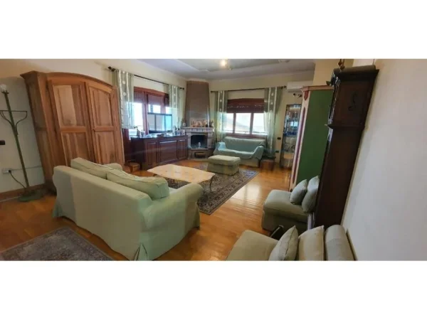 Vlore, Shitet, Penthouse 3+1 Kati 9, 320 m² 350.000 €