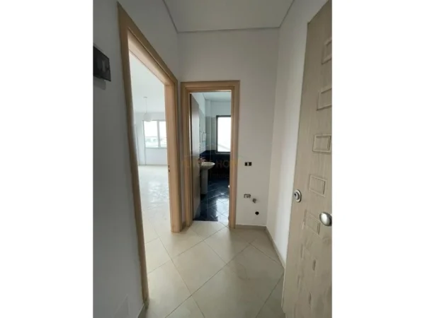 Tirane, shitet apartament 2+1 Kati 8, 91 m² 130.000 € 