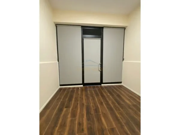 Tirane, shitet ambjent biznesi Kati 0, 15 m² 55.000 € 