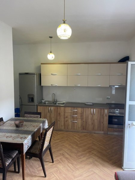 Jepet me Qera Super Apartament 2+1 ne Don Bosko Pas Fiori di Bosko, 90 m² 450 €uro
