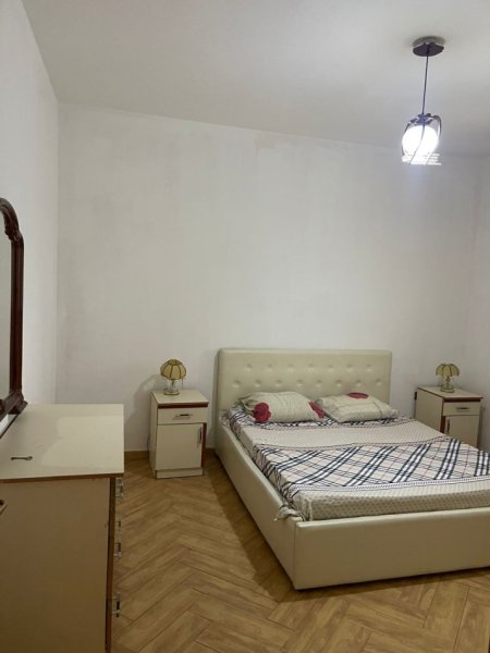 Jepet me Qera Super Apartament 2+1 ne Don Bosko Pas Fiori di Bosko, 90 m² 450 €uro
