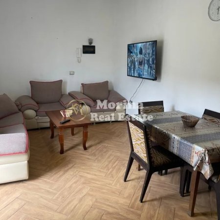 Tirane, jepet me qera apartament 2+1 Kati 2, 90 m² 450 € (Don Bosko)