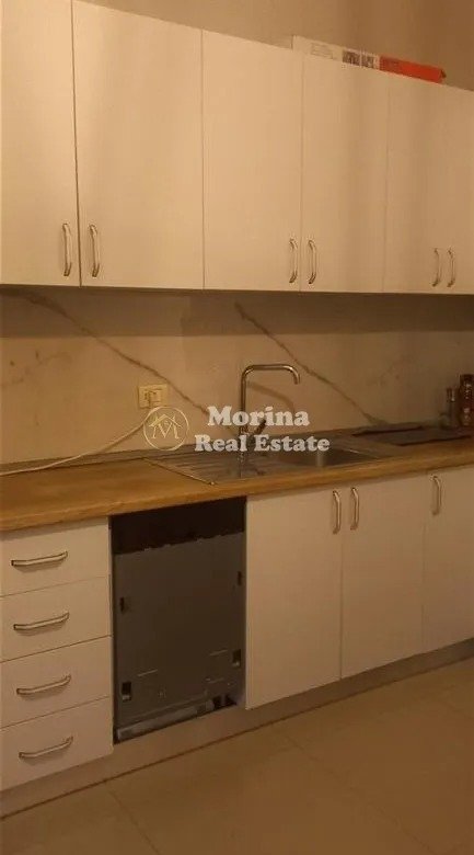 Tirane, jepet me qera apartament 1+1 Kati 2, 50 m² 350 € (Fresk)