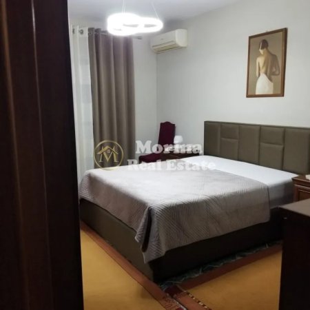 Tirane, jepet me qera apartament 2+1 Kati 1, 105 m² 600 € (Rruga Mine Peza)