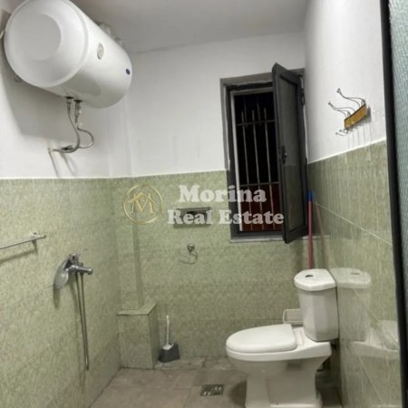 Tirane, jepet me qera shtepi 1+1 Kati 1, 60 m² 370 € (Rruga e Dibres)