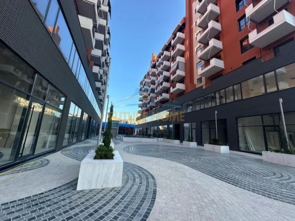 Tirane, shitet ambjent biznesi Kati 0, 115 m² 1.000.000 € 