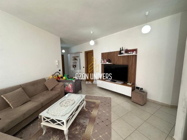 Tirane, jepet me qera apartament 3+1+Ballkon Kati 6, 135 m² 700 € (Rruga Todor Keko, Pranë Bar Oslo Tirana, Albania)