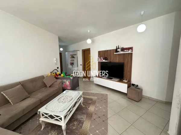 Tirane, jepet me qera apartament 3+1+Ballkon Kati 6, 135 m² 700 € (Rruga Todor Keko, Pranë Bar Oslo Tirana, Albania)