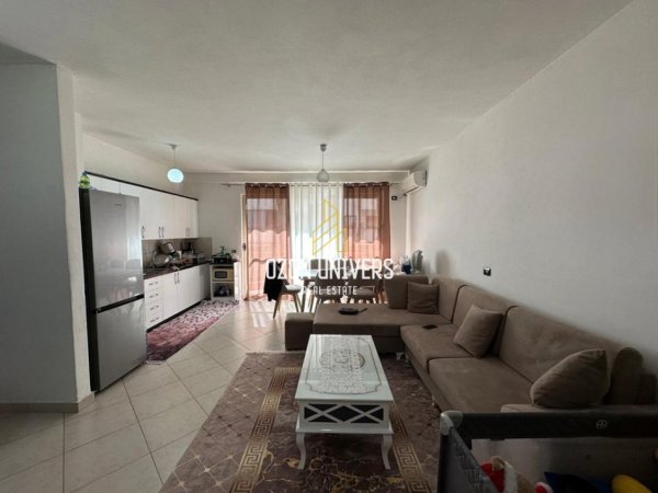 Tirane, jepet me qera apartament 3+1+Ballkon Kati 6, 135 m² 700 € (Rruga Todor Keko, Pranë Bar Oslo Tirana, Albania)