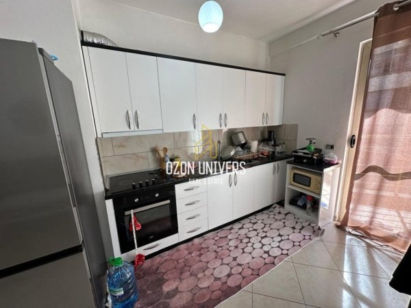 Tirane, jepet me qera apartament 3+1+Ballkon Kati 6, 135 m² 700 € (Rruga Todor Keko, Pranë Bar Oslo Tirana, Albania)