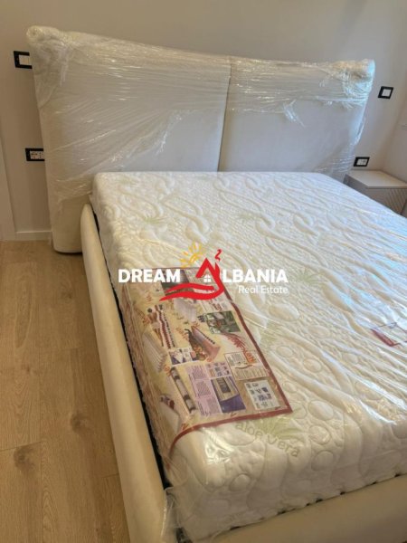 Tirane, jepet me qera apartament 1+1 , 55 m² 600 € (Qender)