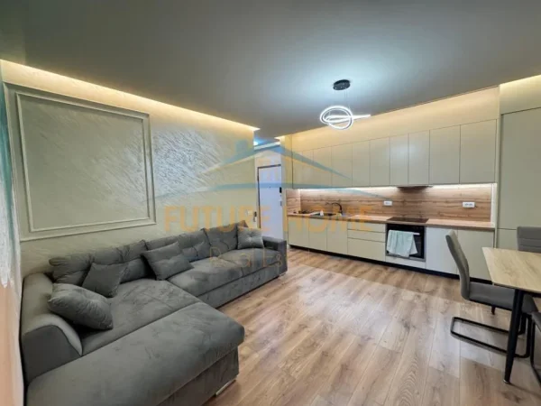 Shitet  Apartament 2+1,  210.000 € (Rezidenca Rose Garden, Teg)