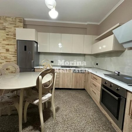 Tirane, shitet apartament 2+1 Kati 4, 94 m² 143.000 € (Astir)