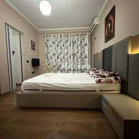 Tirane, shitet apartament 2+1 Kati 4, 94 m² 143.000 € (Astir)