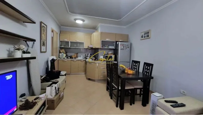 Tirane, jepet me qera apartament 1+1 Kati 5, 63 m² 520 € (PROKURORIA E TIRANES)