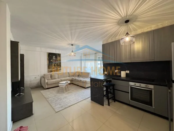Tirane, Shitet Apartament 2+1 237.000 € (Sun Rise Residence TEG)