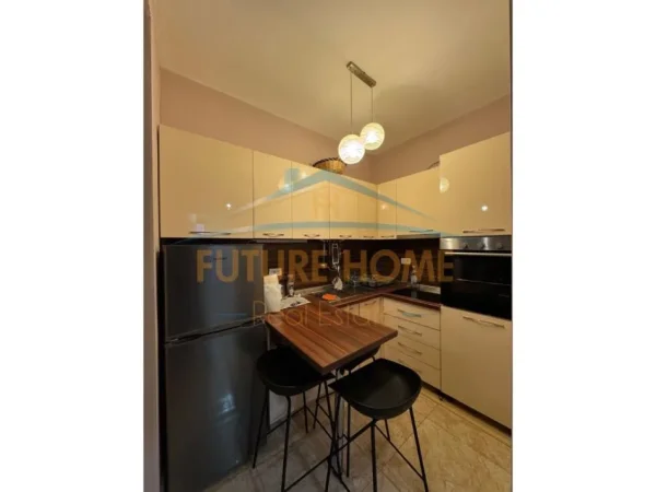 Shitet, Apartament 1+1+Oborr+Post Parkimi, Vala Mar, Gjiri i Lalëzit 210000 €
