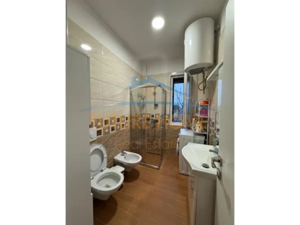 Shitet, Apartament 1+1+Oborr+Post Parkimi, Vala Mar, Gjiri i Lalëzit 210000 €