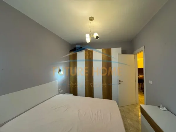 Shitet, Apartament 1+1+Oborr+Post Parkimi, Vala Mar, Gjiri i Lalëzit 210000 €