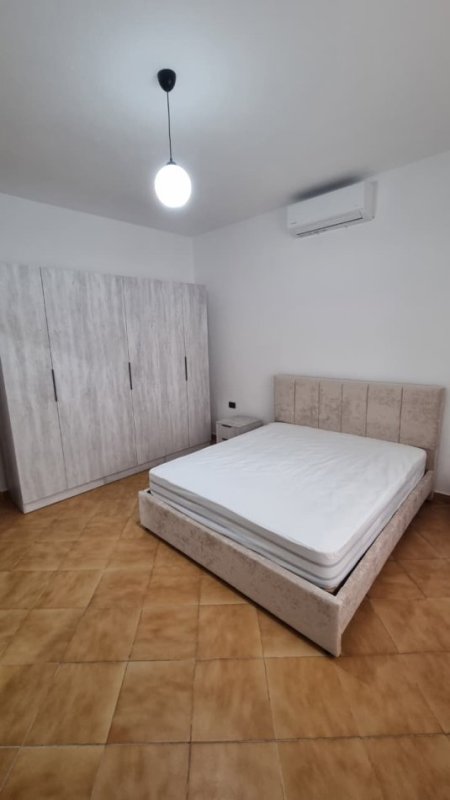 Jepet me Qira Apartament 3+1+2 ne Astir  550 €uro