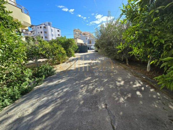 Vlore, shitet 4 Katshe , 500 m² 850.000 € (Isa Boletini)