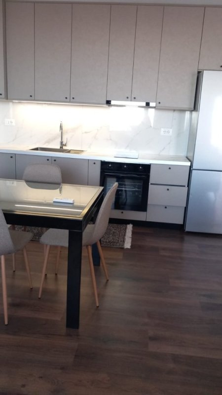 Jepet me Qera Hyrje 1+1 Tek Mihal Garameno ,ne Ali Dem , 400 €uro