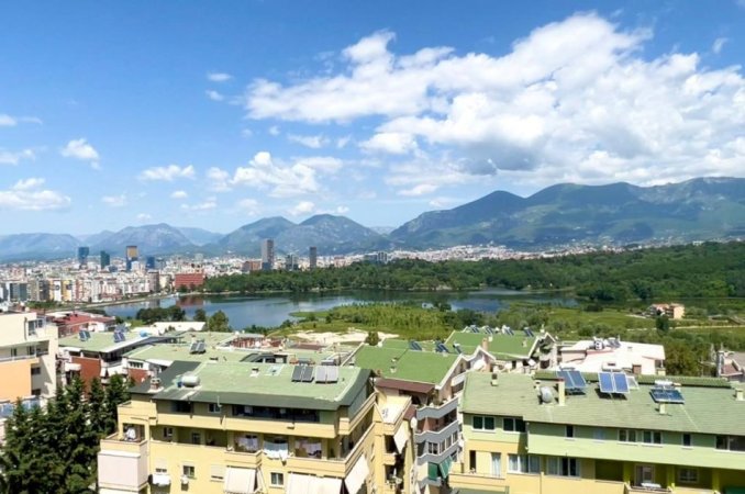 Tirane, jepet me qera apartament 2+1+Aneks+Ballkon Kati 5, 114 m² 720 € (Liqeni i Thate)