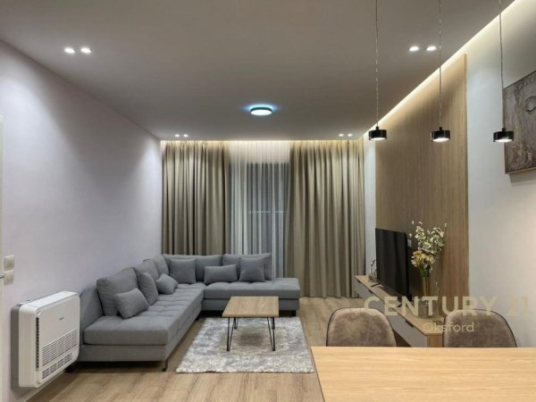 Tirane, jepet me qera apartament 2+1 Kati 6, 125 m² 1.500 € (Liqeni i thate)