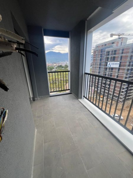 Tirane, jepet me qera zyre Kati 6, 98 m² 670 € (+ Post Parkimi - Bulevardi Ri, Rr Filip Jano)