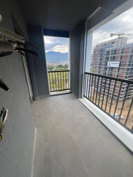 Tirane, jepet me qera zyre Kati 6, 98 m² 670 € (+ Post Parkimi - Bulevardi Ri, Rr Filip Jano)