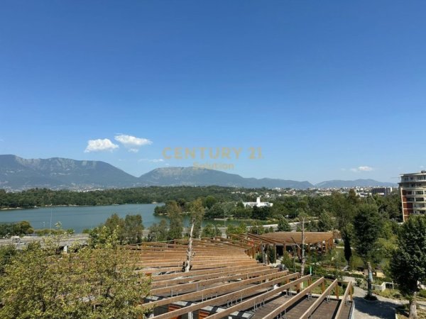 Tirane, jepet me qera apartament 2+1 Kati 4, 115 m² 1.000 € (Kopshti Botanik)
