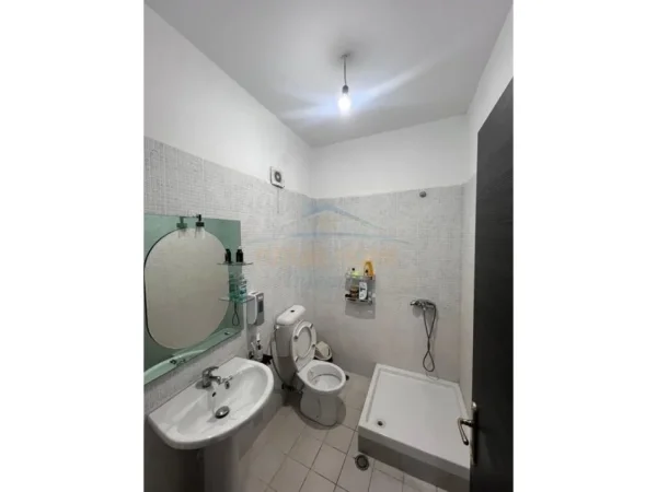 Tirane, shitet apartament 2+1 Kati 4, 99 m² 150.000 € (Unaza e Re , Kompleksi Fratari)