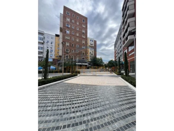 Tirane, shitet ambjent biznesi Kati 0, 166 m² 1.150.000 € (BULEVARDI GJERGJ FISHTA)