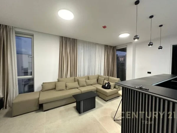 Tirane, jepet me qera apartament 2+1+Aneks+Ballkon Kati 1, 99 m² 1.350 € (Liqeni i thate)