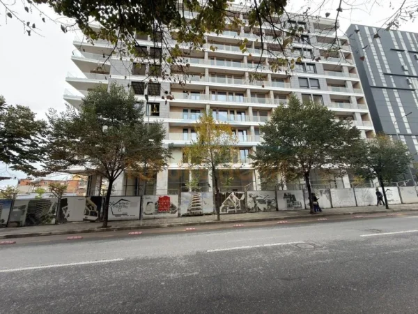 Tirane, shitet ambjent biznesi Kati 0, 35 m² 300.000 € 