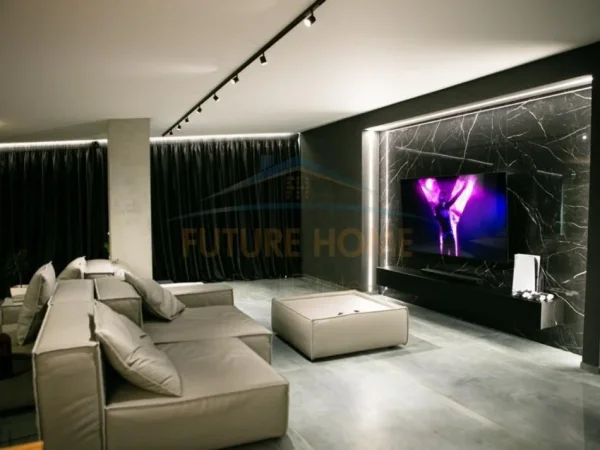 Tirane, shitet apartament 3+1+3 Kati 6, 390 m² 850.000 € (liqeni i thate)