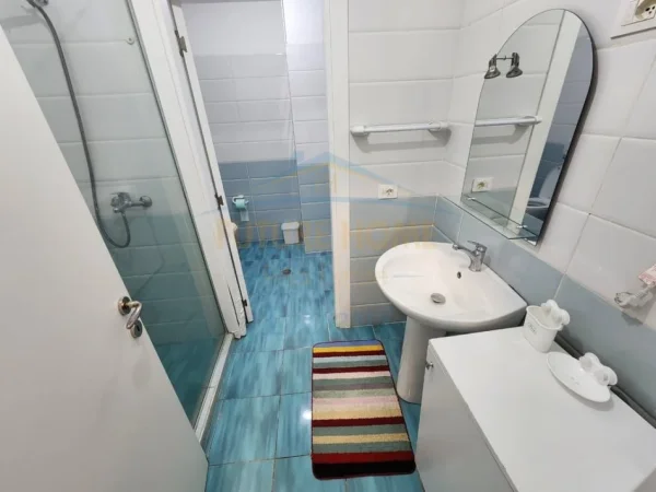 Tirane, jepet me qera apartament duplex Dublex Kati 0, 119 m² 650 € (KODRA E DIELLIT 2)