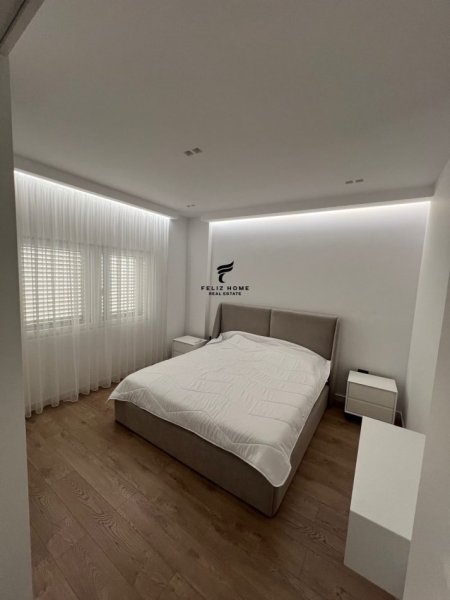 Tirane, jepet me qera apartament 2+1 Kati 1, 100 m² 800 € (LIQENII FARKES)