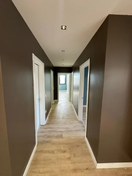 Tirane, shitet apartament 3+1 Kati 4, 132 m² 200.000 € (Astir)