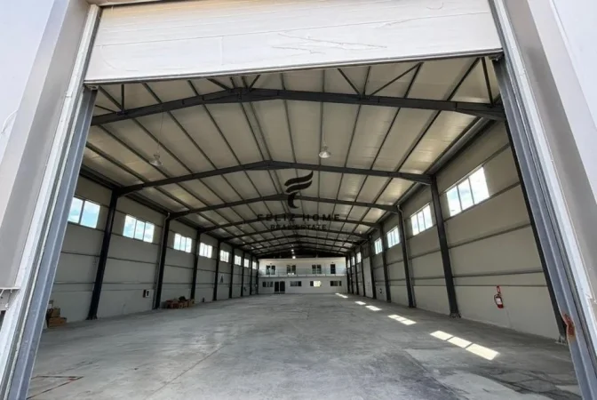 Tirane, jepet me qera magazine Kati 0, 400 m² 2.000 € (VORE)