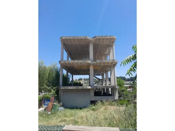 Tirane, shitet Vile , 229 m² 350.000 € 