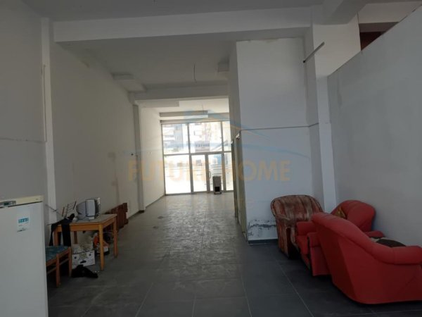 Tirane, shitet ambjent biznesi Kati 0, 145 m² 310.000 € 