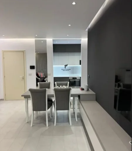 Tirane, jepet me qera apartament 2+1 Kati 2, 110 m² 750 € (ALI DEMI)