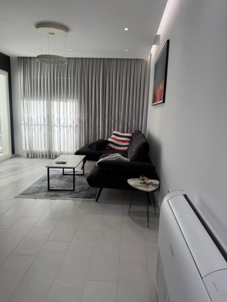 Tirane, jepet me qera apartament 2+1 Kati 2, 110 m² 750 € (Ali Demi, prane BioJu)