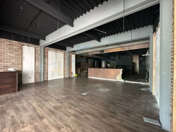 Tirane, shitet ambjent biznesi Kati 0, 292 m² 800.000 € (RRUGA ISMAL QEMALI)