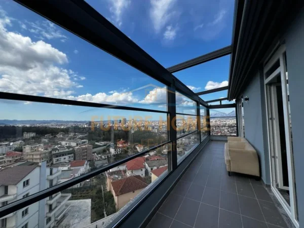 Tirane, shitet apartament Kati 5, 137 m² 250.000 € (Sauk , prane restorant Xibraku)